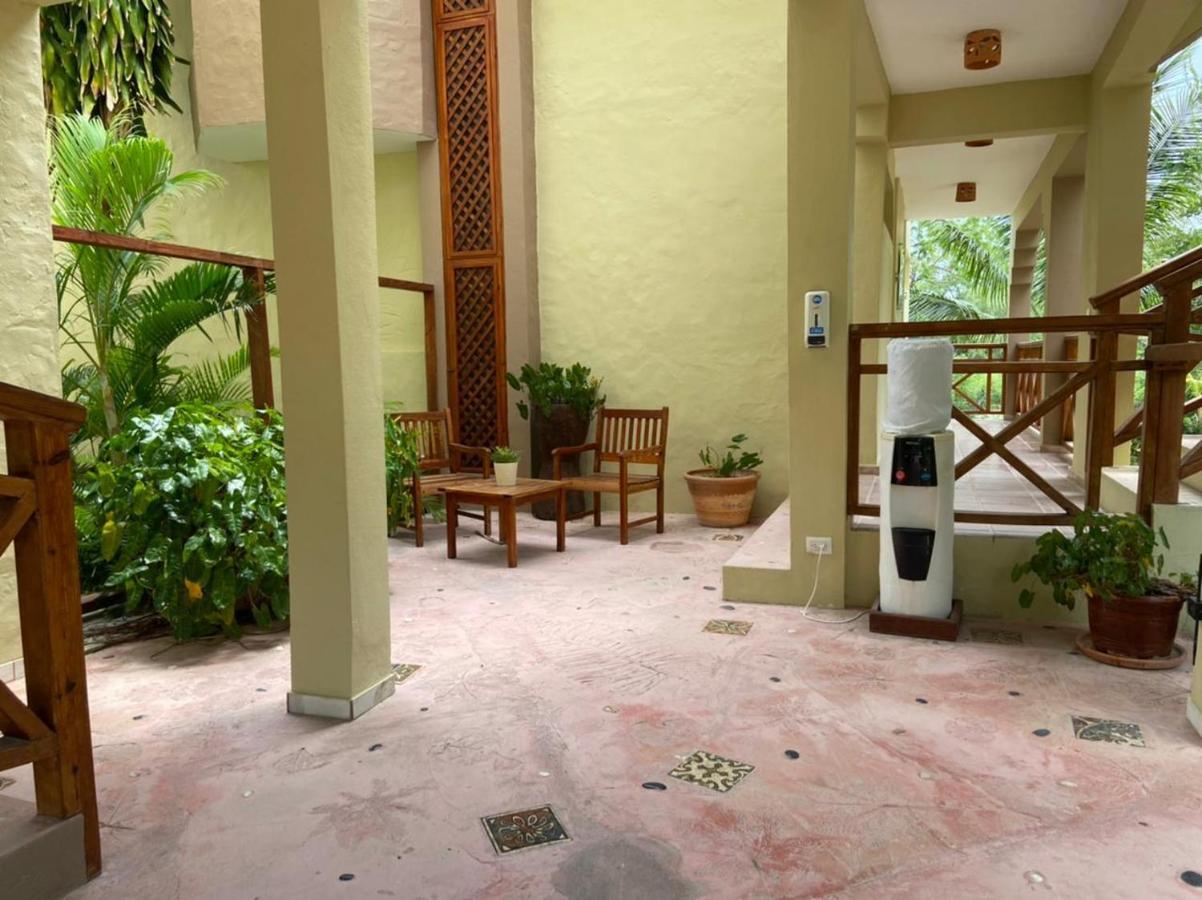 Paradise Island Beach Resort Punta Rucia Eksteriør bilde