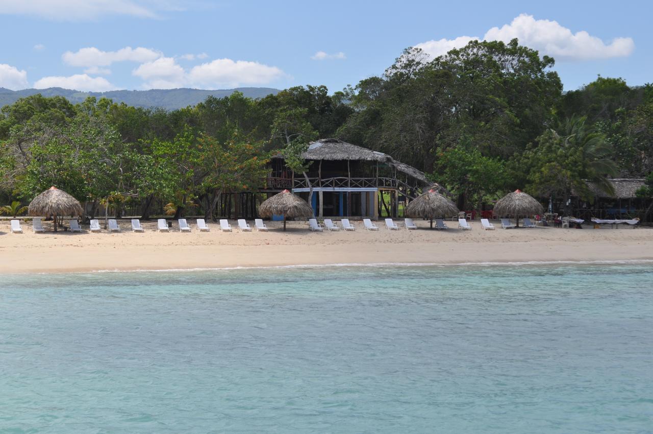 Paradise Island Beach Resort Punta Rucia Eksteriør bilde