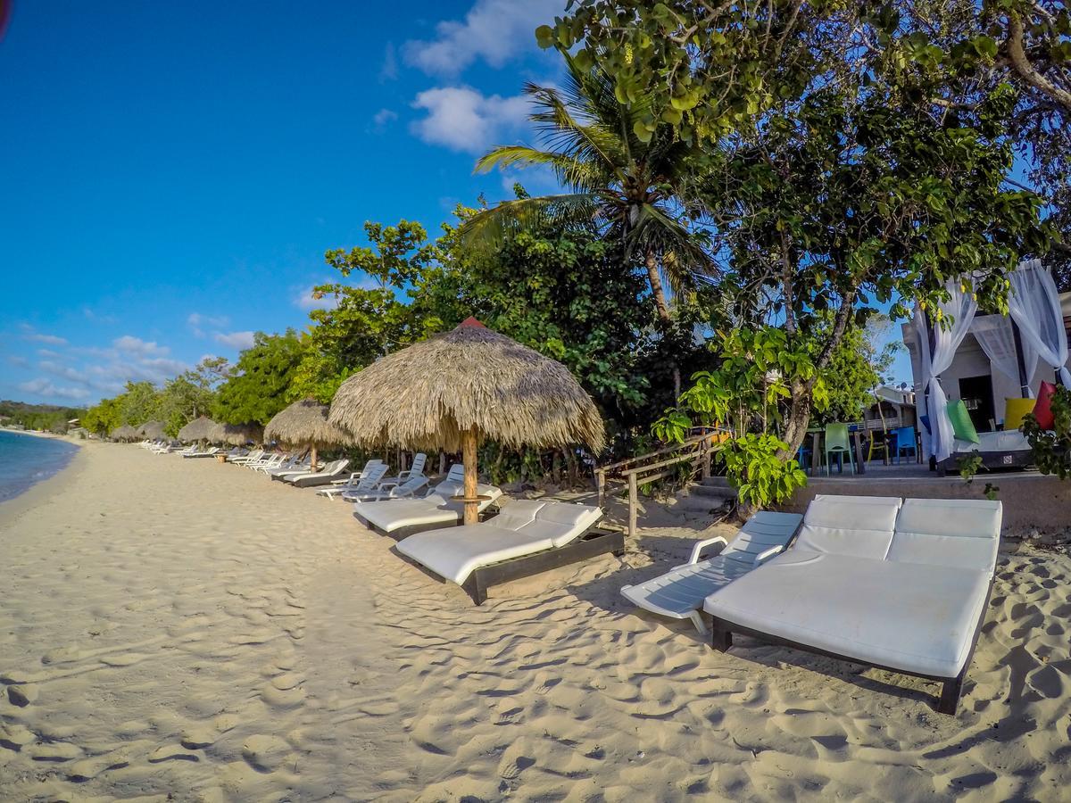 Paradise Island Beach Resort Punta Rucia Eksteriør bilde